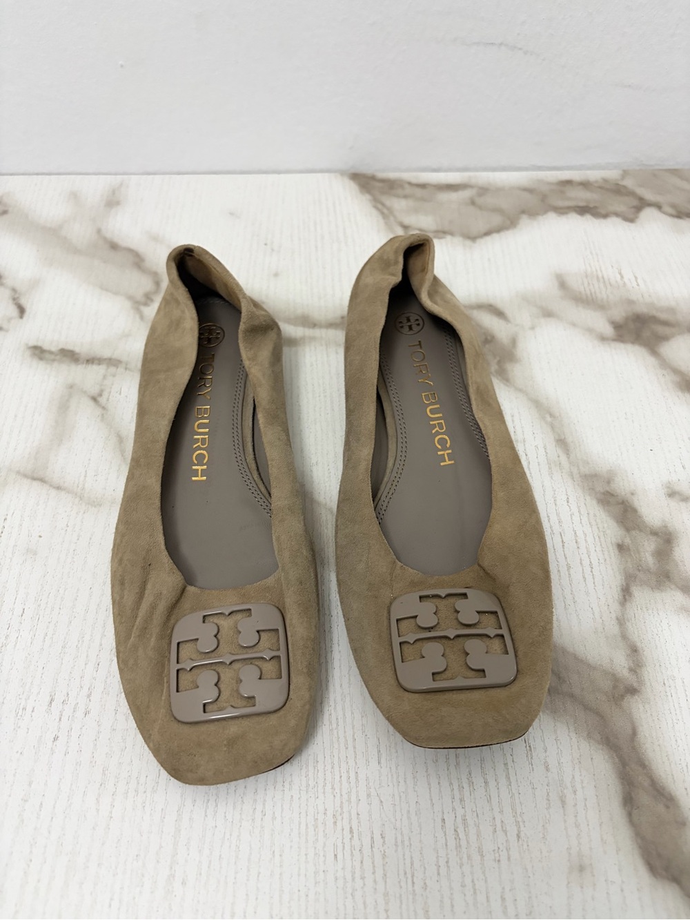 Tory Burch Georgia Square Toe Ballet Flats Grey Taupe Suede Logo Size 6.5 C